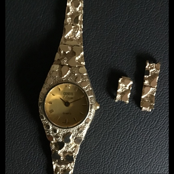 10k Gold Ladies Watch - Picture 2 of 4